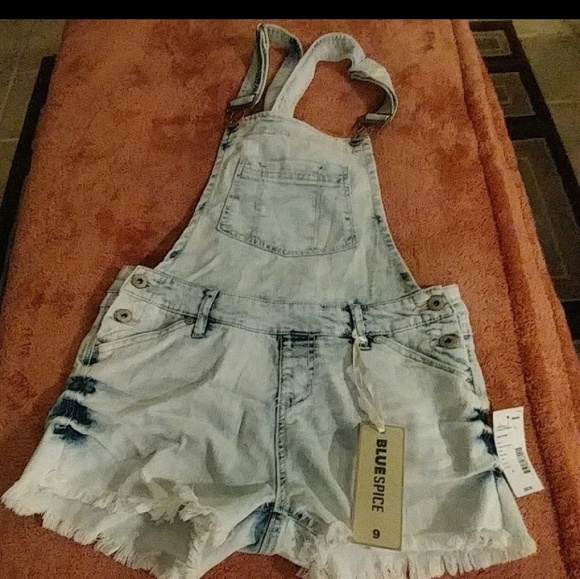 Shorts and joggers size 9 - Picture 1 of 3